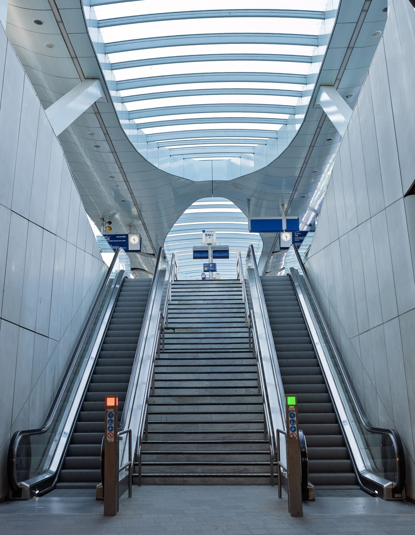 Modern transport and commuting scene