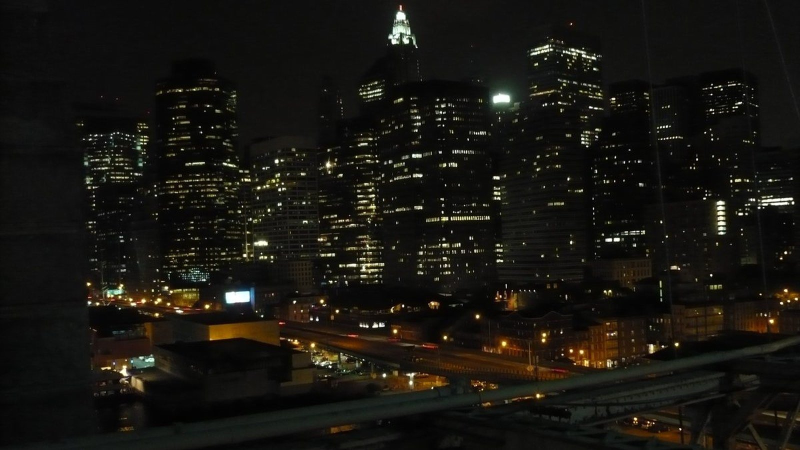 Lower Manhattan skyline seen from the Brooklyn Bridge