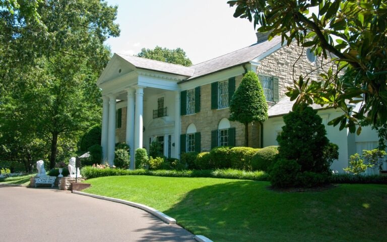 The pillared front of Graceland, Elvis Presley